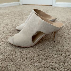 NWT Size 9.5 Pour La Victoire Mules